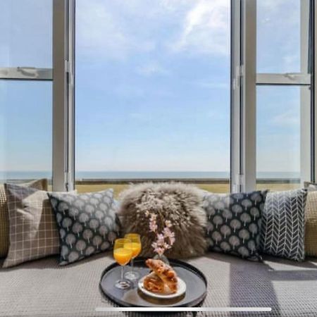 Beachfront Compact Coastal Crib, Direct Sea Views & Air Conditioning Littlestone-on-Sea Esterno foto